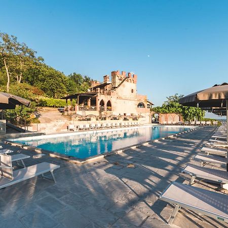 Ippotur Medieval Resort Castelnuovo Magra Eksteriør bilde
