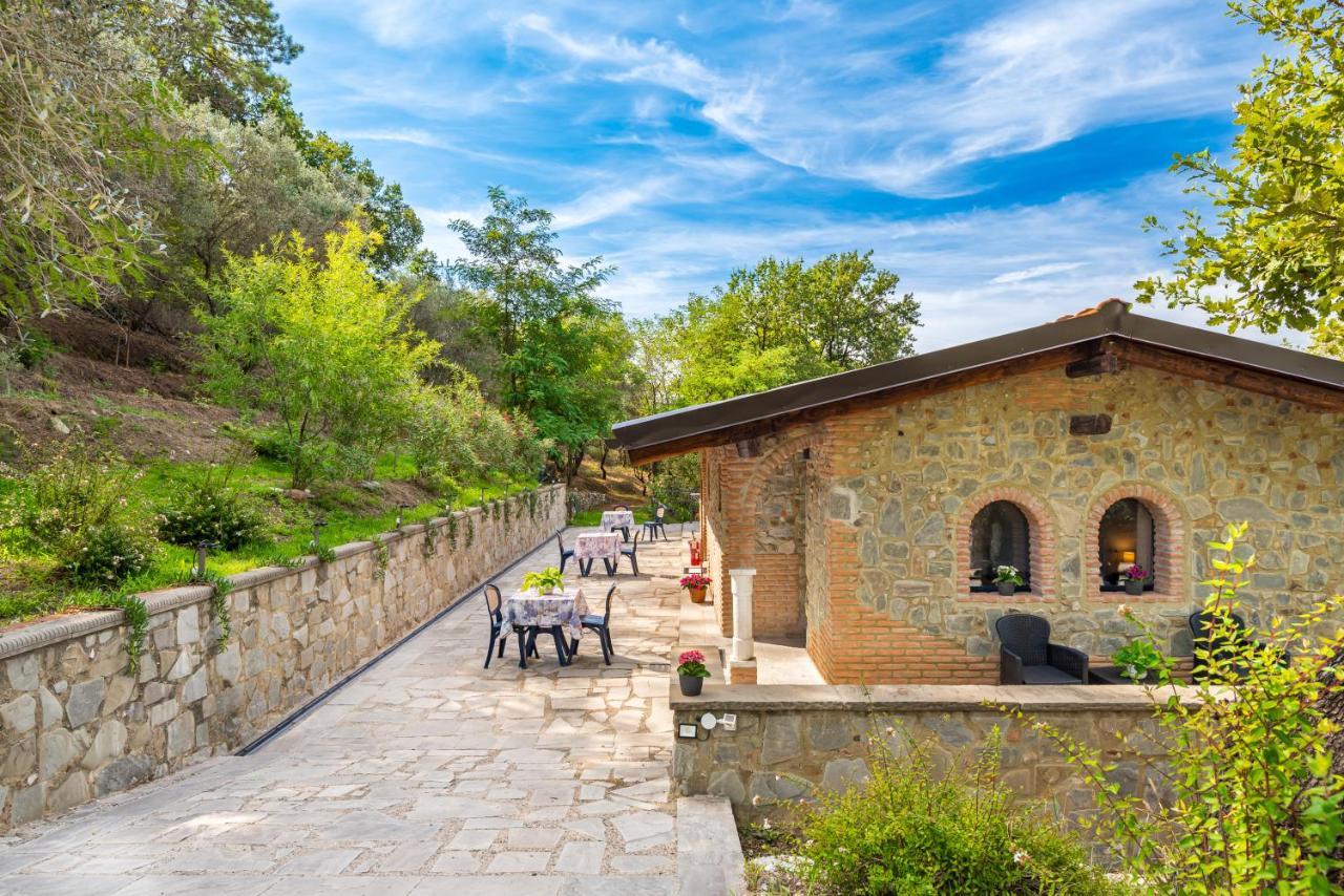 Ippotur Medieval Resort Castelnuovo Magra Eksteriør bilde