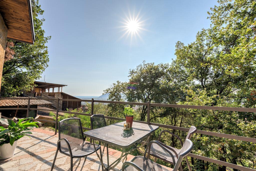 Ippotur Medieval Resort Castelnuovo Magra Eksteriør bilde