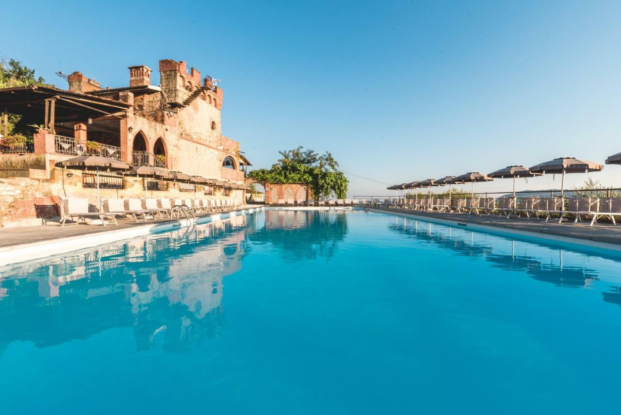 Ippotur Medieval Resort Castelnuovo Magra Eksteriør bilde